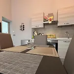 شقة J&g Spaccanapoli *