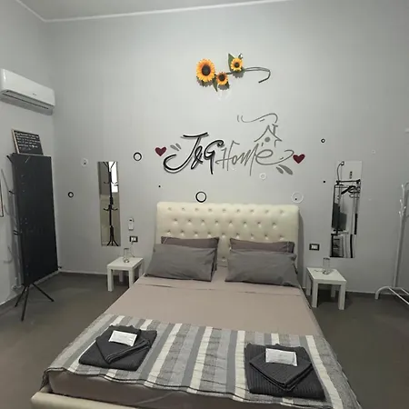 J&g Spaccanapoli Неаполь
